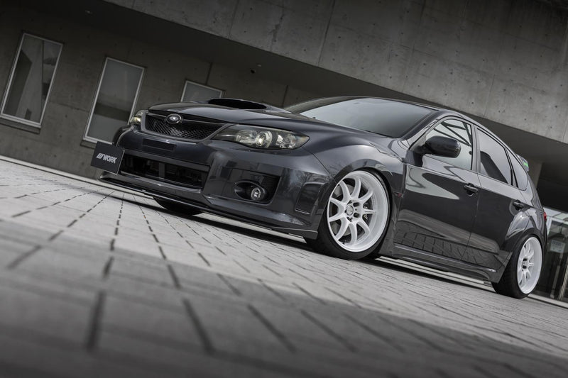 Work Emotion D9R White 18x9.5 +38 5x114.3