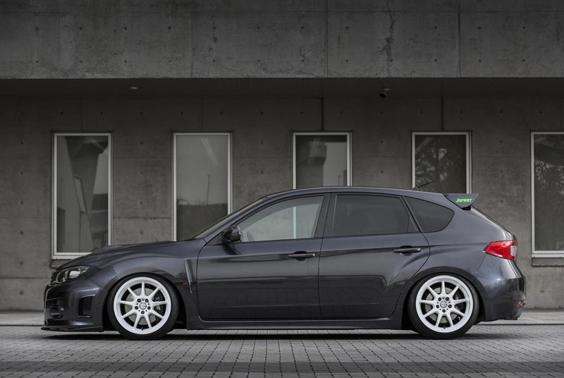 Work Emotion D9R White 18x9.5 +38 5x114.3